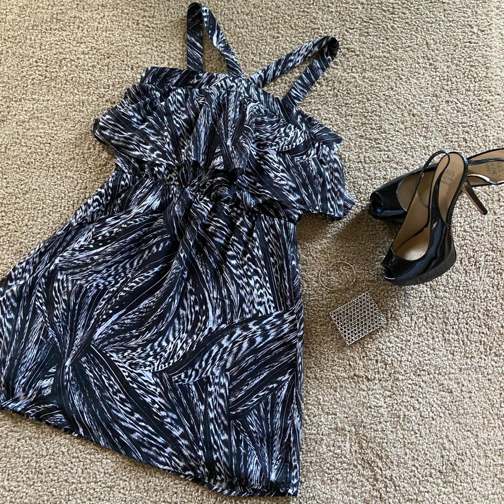 Black & White Ruffle Summer Dress - Picture 3 of 5